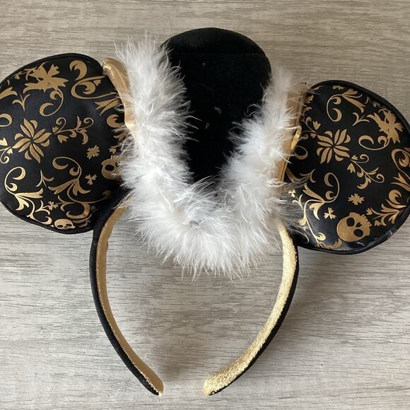 Disney Accessories - Disney Pirates Of The Carribean Mickey Hears 50th Aniiversary Headbands